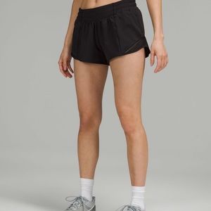 Hotty Hot Lined Short 2.5”